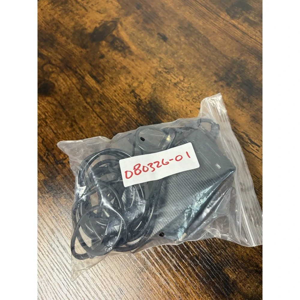 LBC-1C Portable D-Tap V-Mount Battery Charger DC 16.8V by Reytric